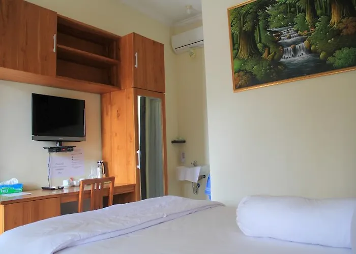 Hotel Capital O 91406 Agus Jaya 3*